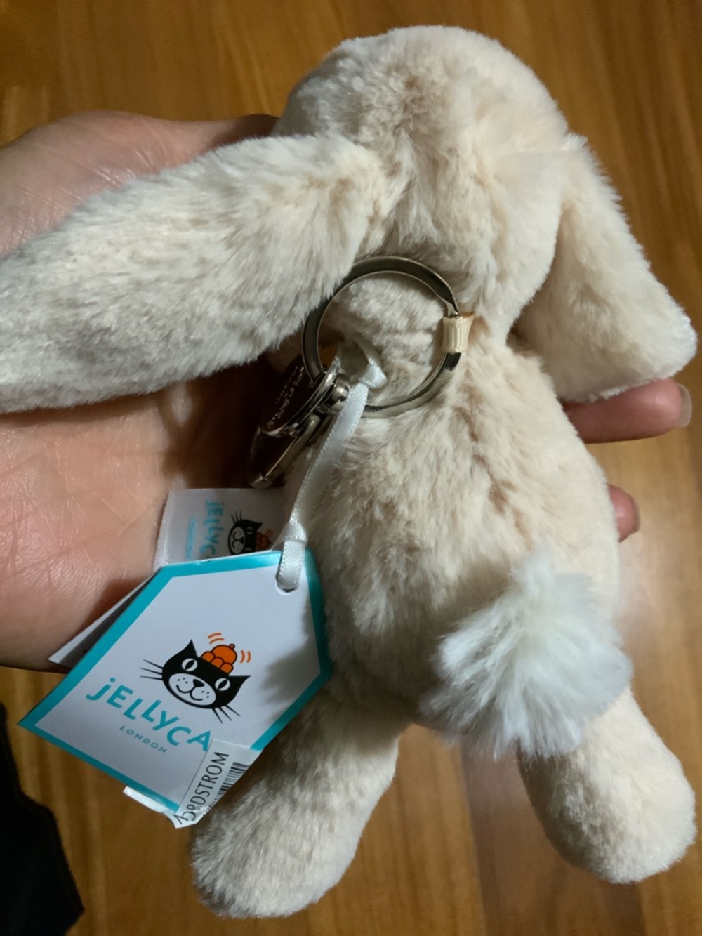 Jellycat Smudge Rabbit Bag Charm JELLYCAT Bunny Charm keychain BEIGE - Picture 6 of 6